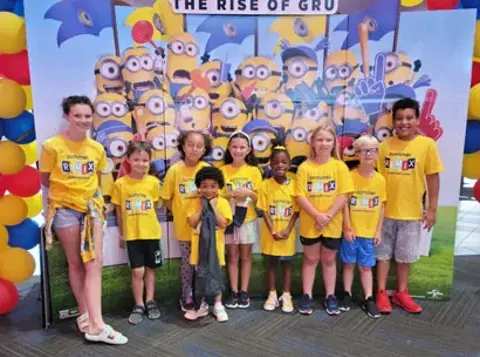 69 Summer Camp Field Trip Minion Movie Web